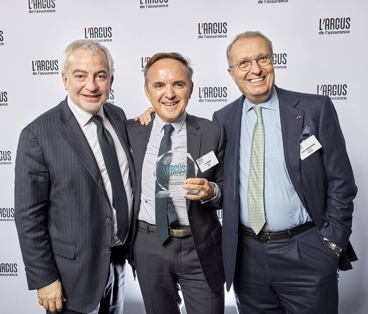 NewCo CF a remis le trophée du meilleur dirigeant de cabinet de courtage à Eric Maumy lors de la 2ème édition des Argus du courtage